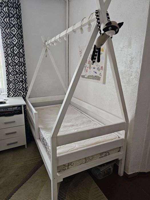 Продам детскую кровать