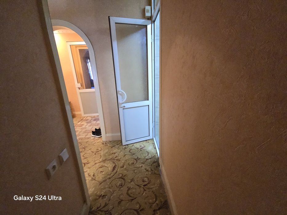 2 xona uy sotiladi kaliniskida