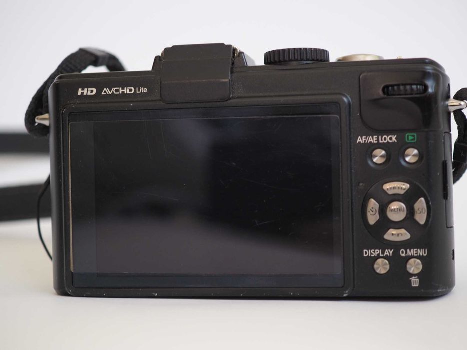 Panasonic Lumix DMC-LX5 10mp х3.8 зуум, обектив Leica + акесесоари