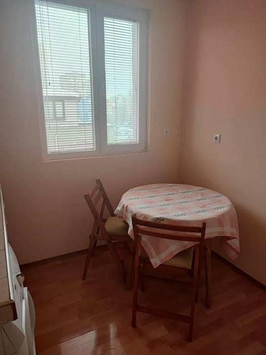 Дава се под наем Двустаен апартамент в Бургас, Славейков - 65 кв.м за 306 € - Снимка #4