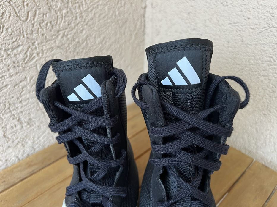 Босьорски обувки Adidas Box Hog 2