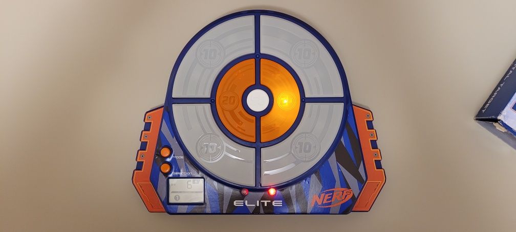 Nerf ultra select и цифрова мишена nerf elite