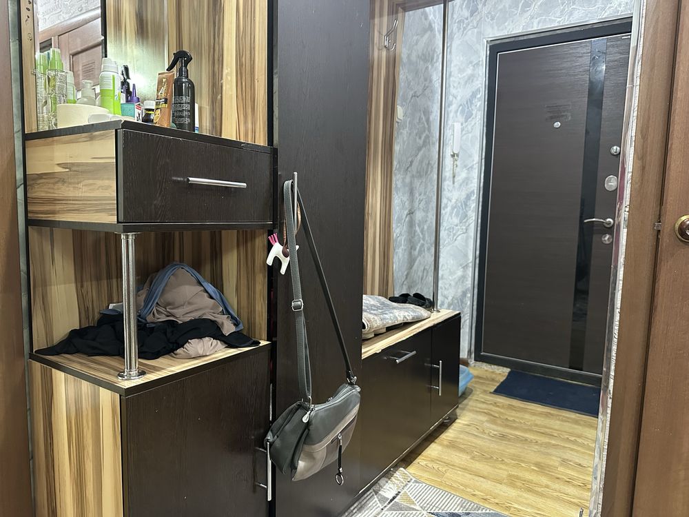 Продается 2х комнатная квартира в отличном районе!