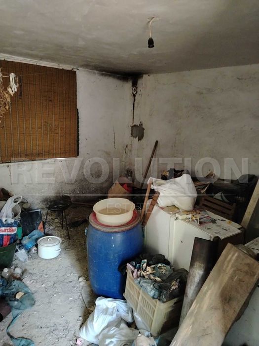 Продава се Къща в с. Борнарево, Област Перник - 100 кв.м за 400 €/кв.м - Снимка #11