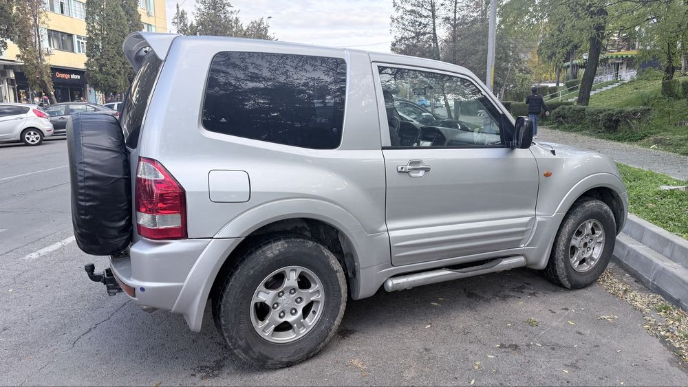 Mitsubishi pagero mk3 3,2 autoutilitara