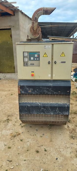 Продам ДГУ ДЭС,  максимум нагрузка 100 кВт напряжения 380/220 вольт