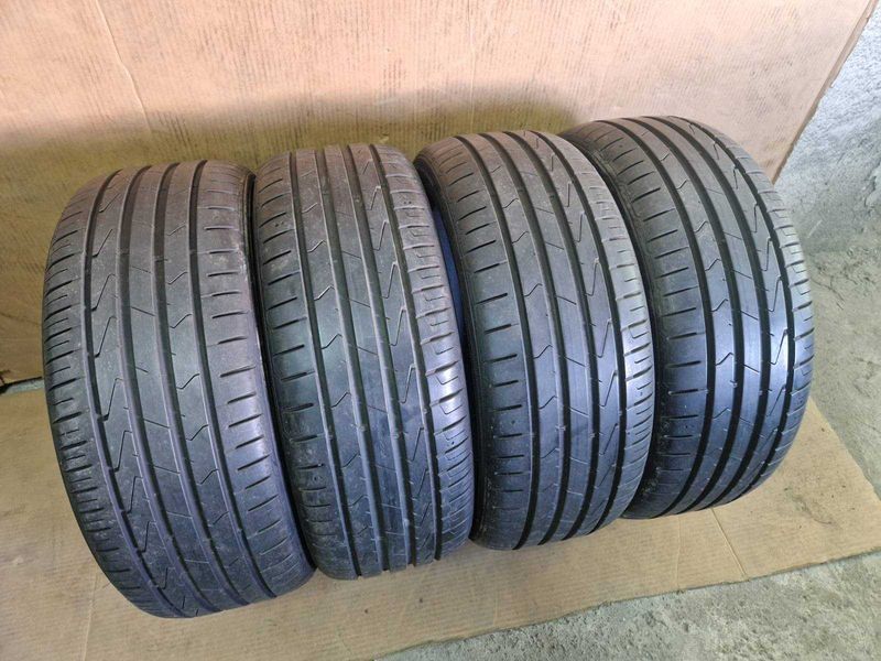 4 Hankook R18 215/45
летни гуми
DOT0623