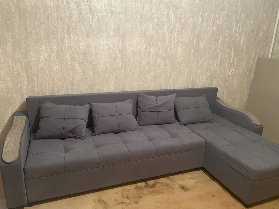 Продам диван новый