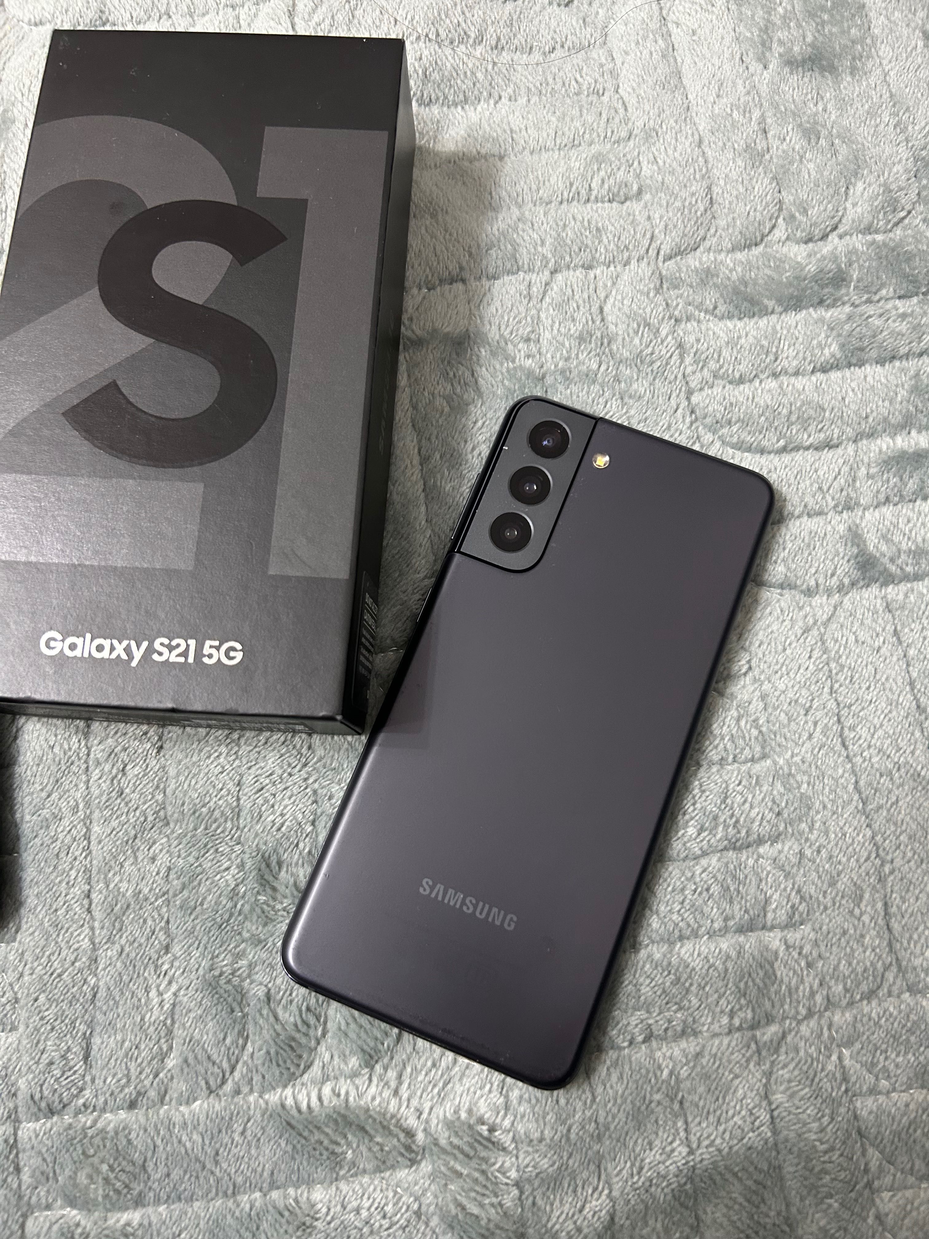 Продам Samsung S21 5G