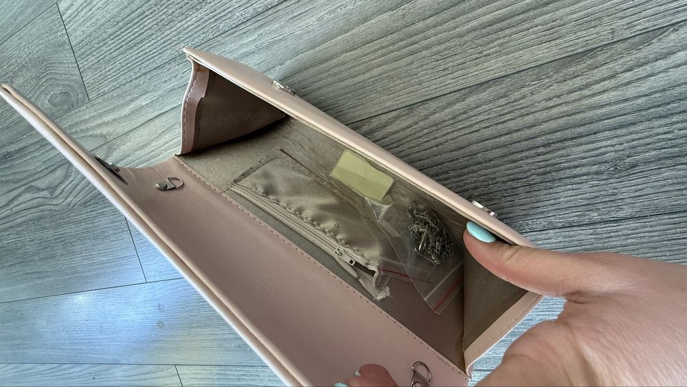 Бебешко розова чанта - клъч