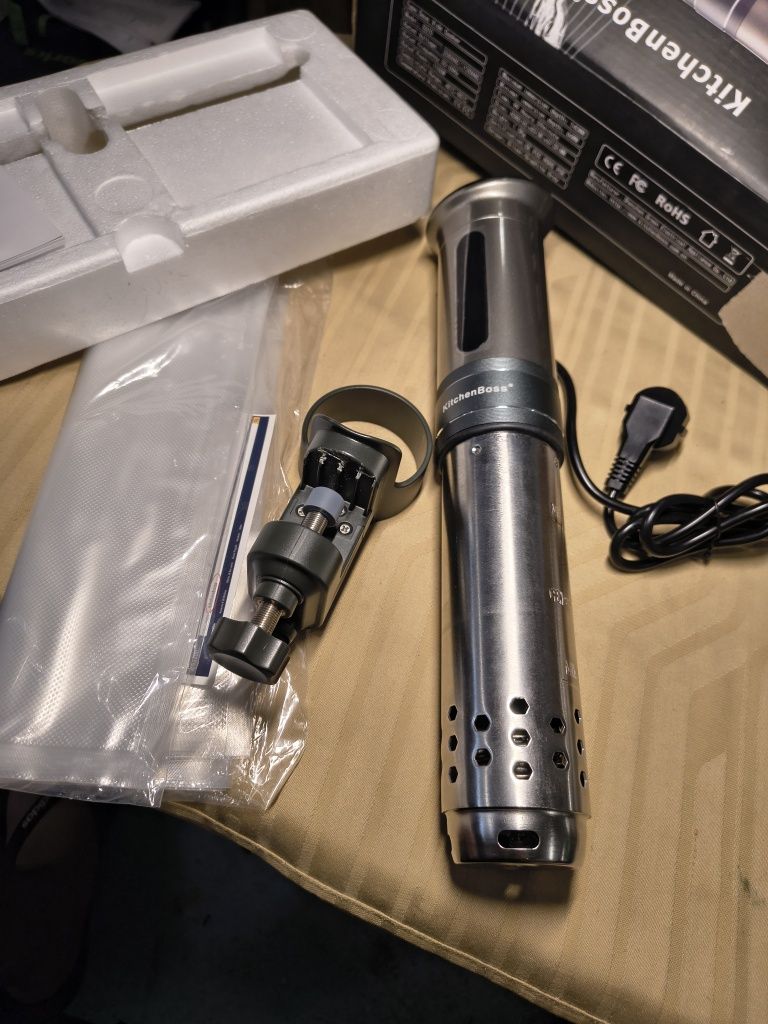 Машина за готвене Sous-Vide KitchenBoss | 1100 вата IPX7 водоустойчива