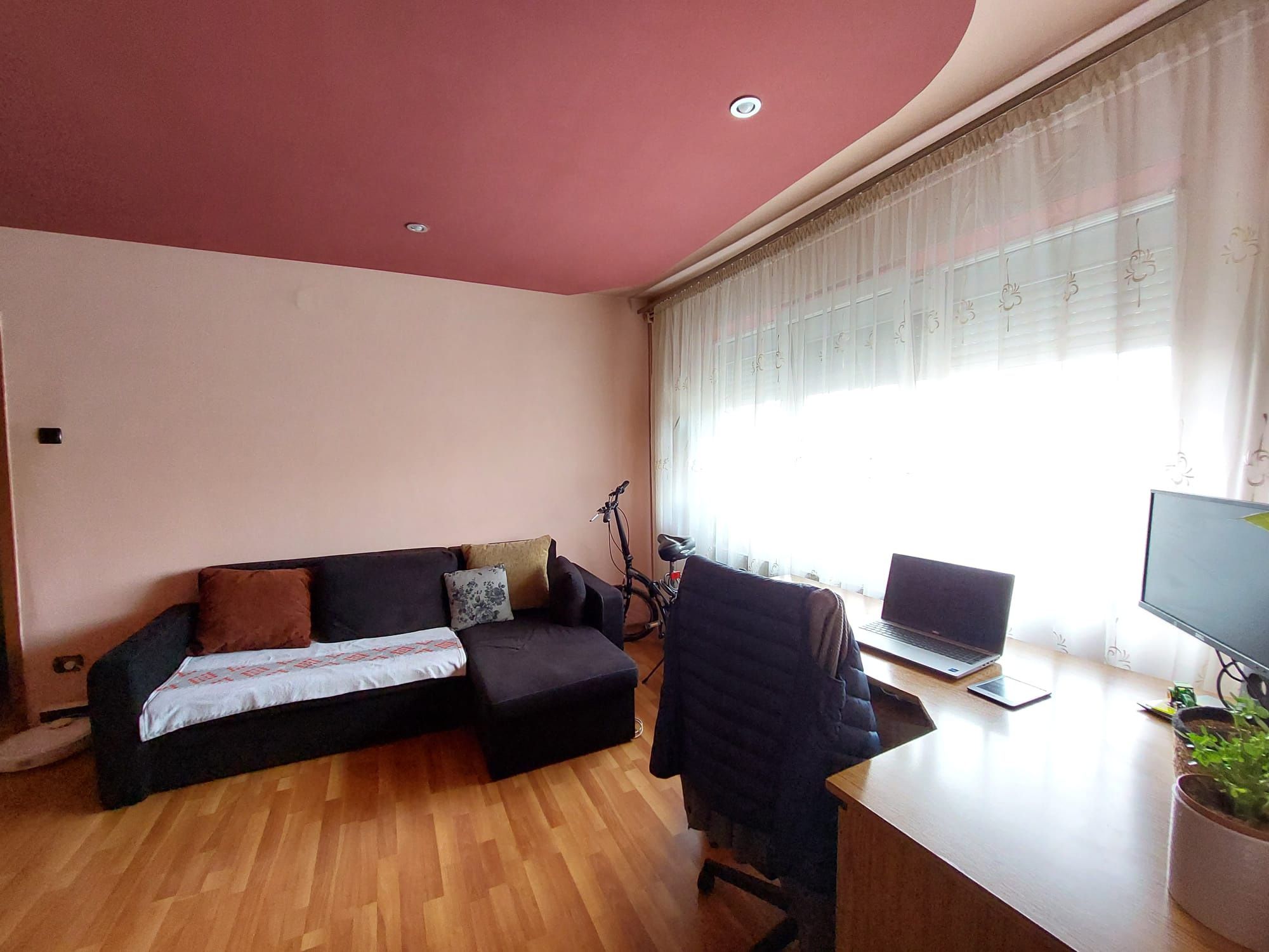 Proprietar. Apartament 3 cam la Spitalul Județean.