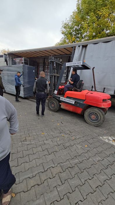 Inchiriez stivuitor 1.6T - 4T