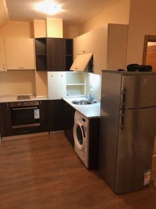 Дава се под наем Двустаен апартамент в София, Борово - 75 кв.м за 387.6 € - Снимка #2