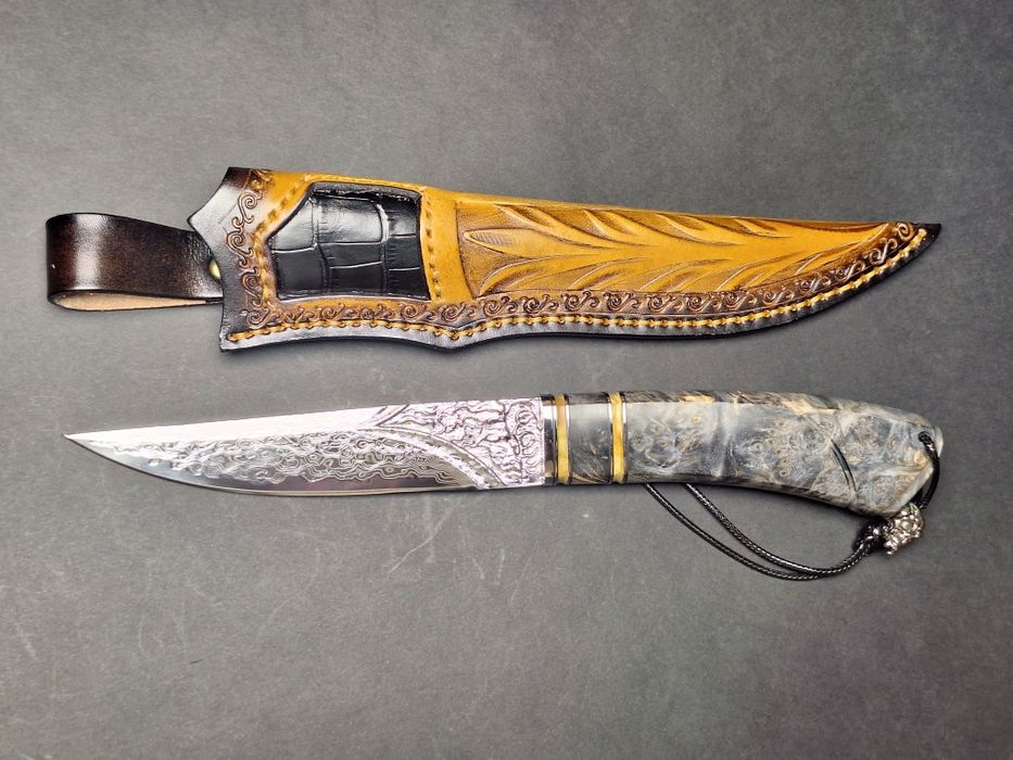 Японски ловен нож от дамаска стомана VG-10 (96 слоя) с кожена кания