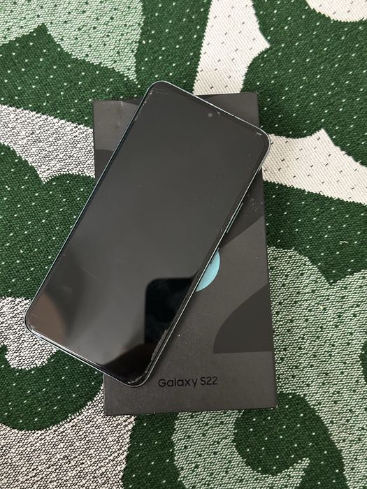 Samsung S22 128гб