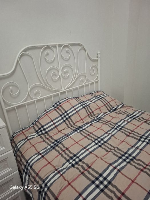 Спальная кровать