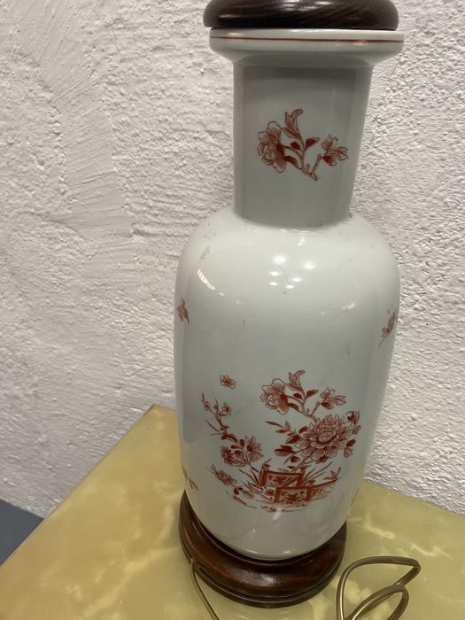 Голяма настолна лампа от порцелан немско производство