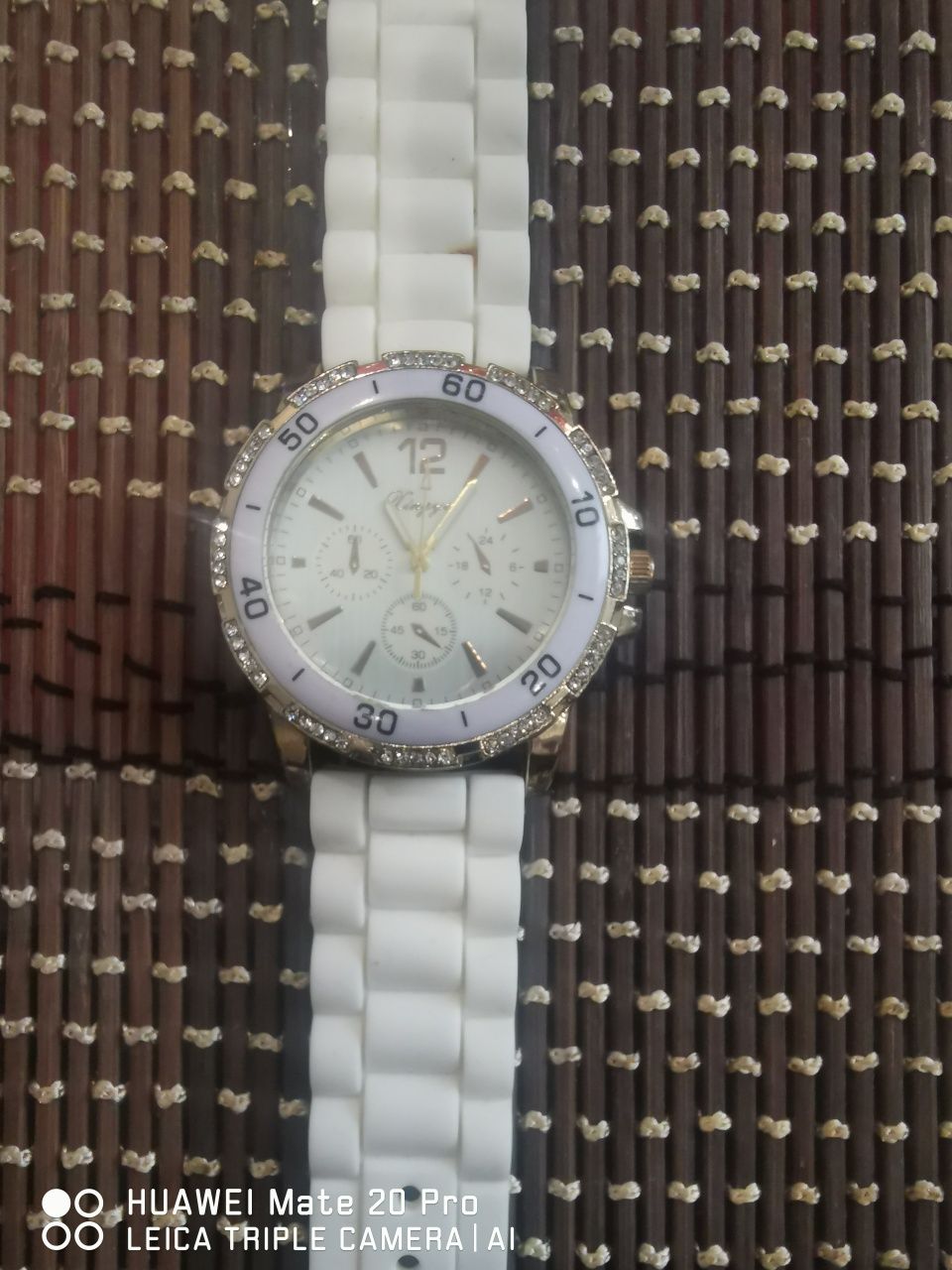 Часовник Casio /swoch