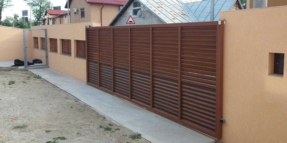 Garduri si porti din panou stil jaluzea de diferite modele la comanda