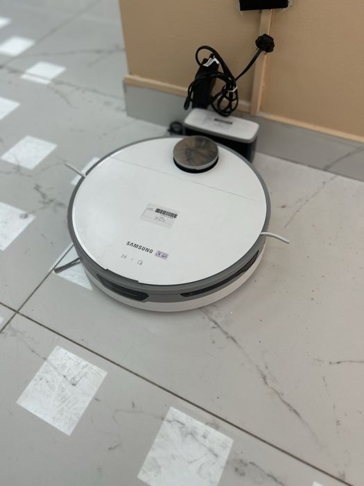 Робот-пылесос Samsung JetBot