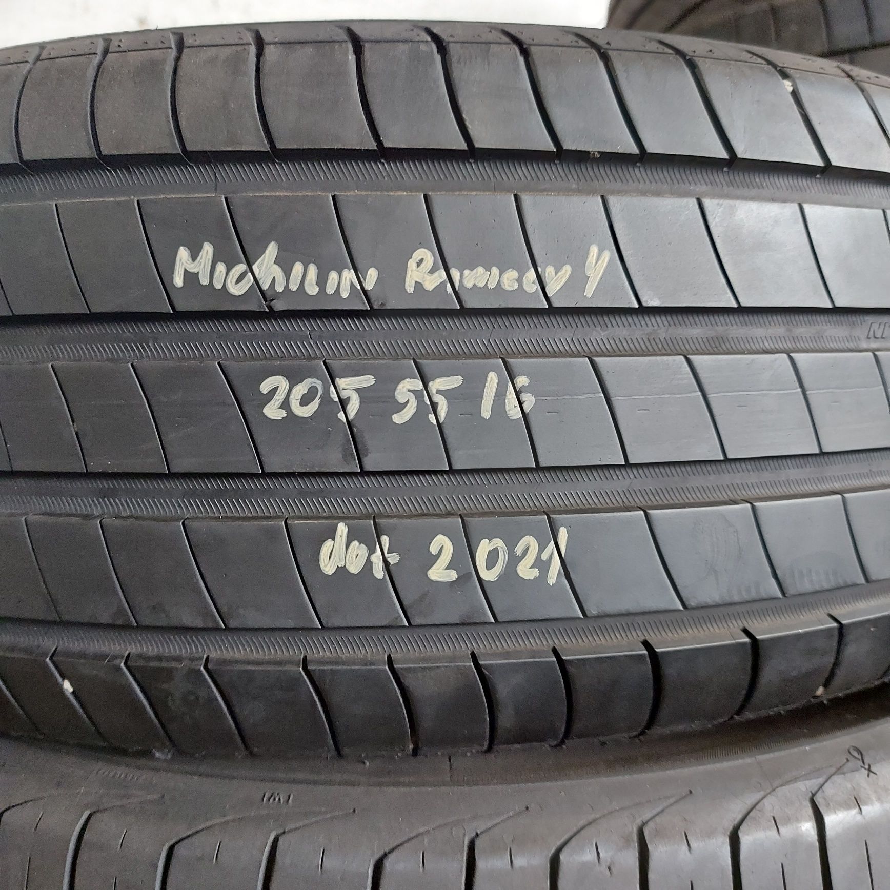205/55/16"Michelin primacy4