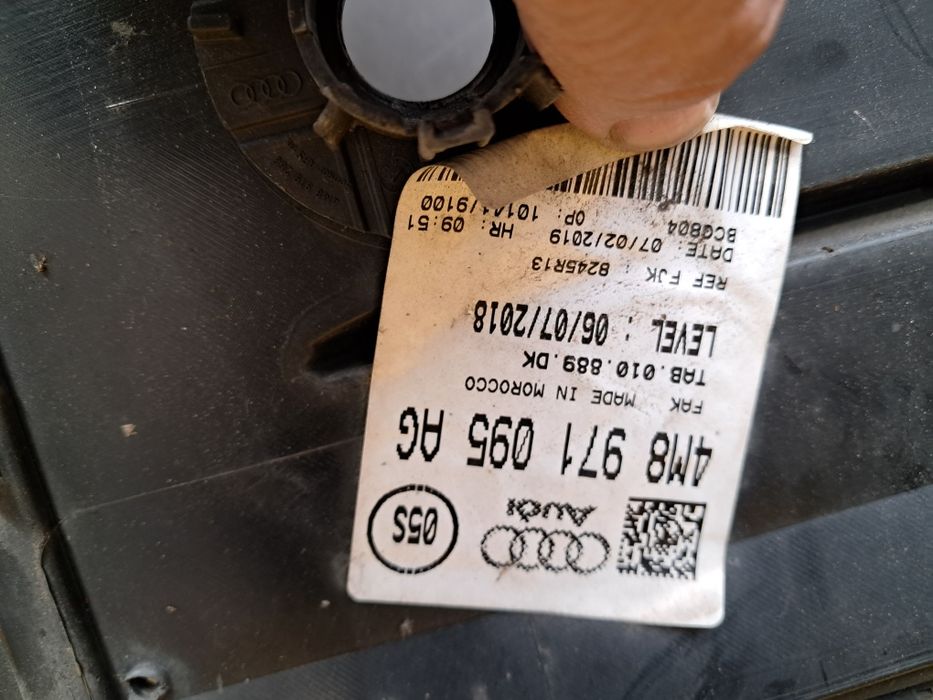 Грил решетка Audi Q8 300лв