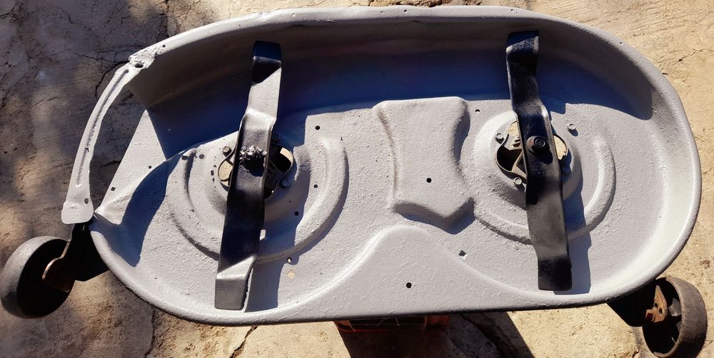 Tractoras Tuns Iarbă l MTD B130 Brigs&Stratton 13HP 7Trepte 105cm