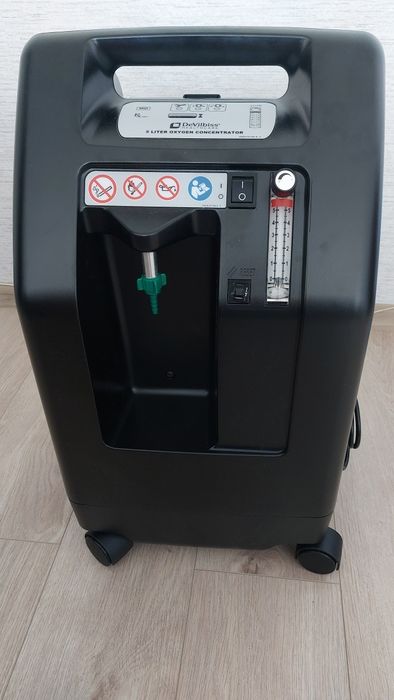 Кислороден концентратор DeVilbiss Compact 525 – като нов, само 18 часа