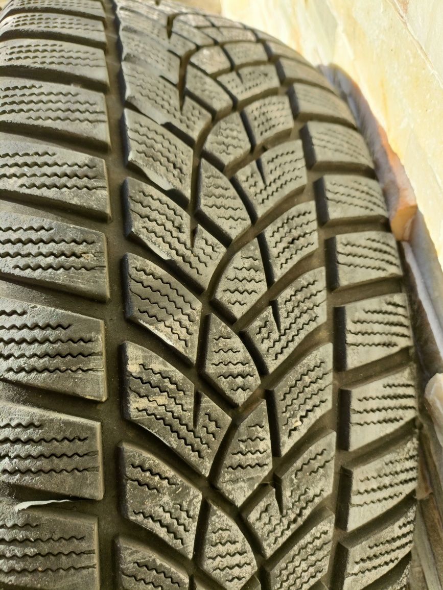 Anvelope GoodYear Ultra Grip Performance+ 215/60/16 cu jante Ford 16 i