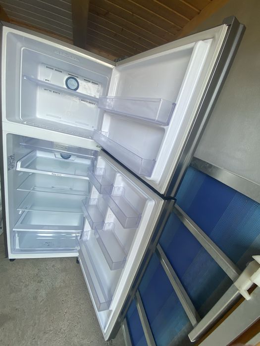 De vinzare frigider samsung