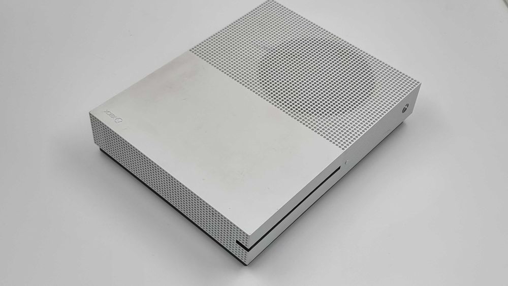 Xbox One S [Amanet Club Caro]