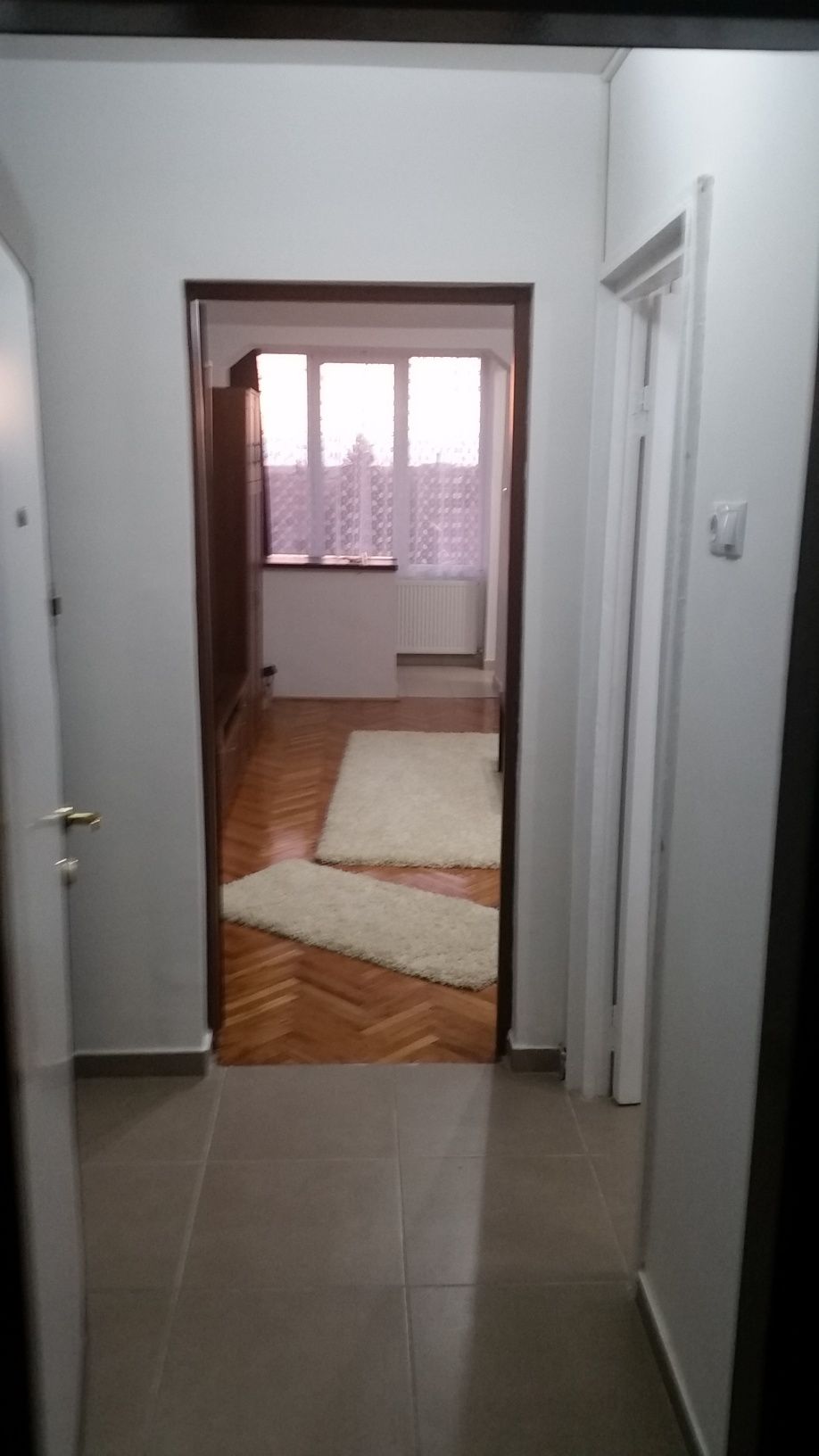 De vanzare Garsoniera pe Aluminei