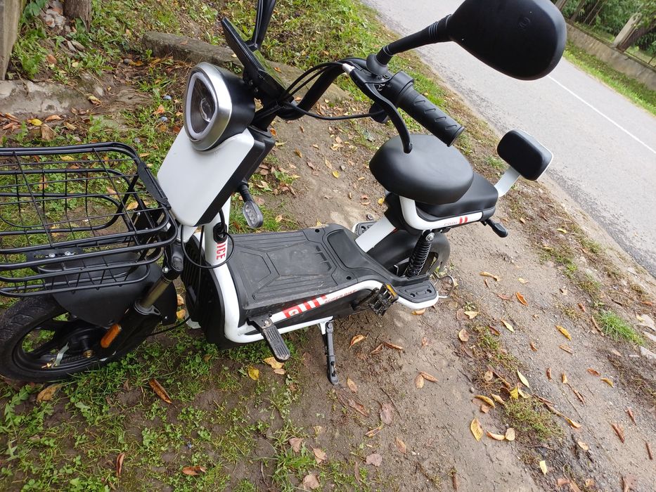 Vând ciclu electric nou la preț bun