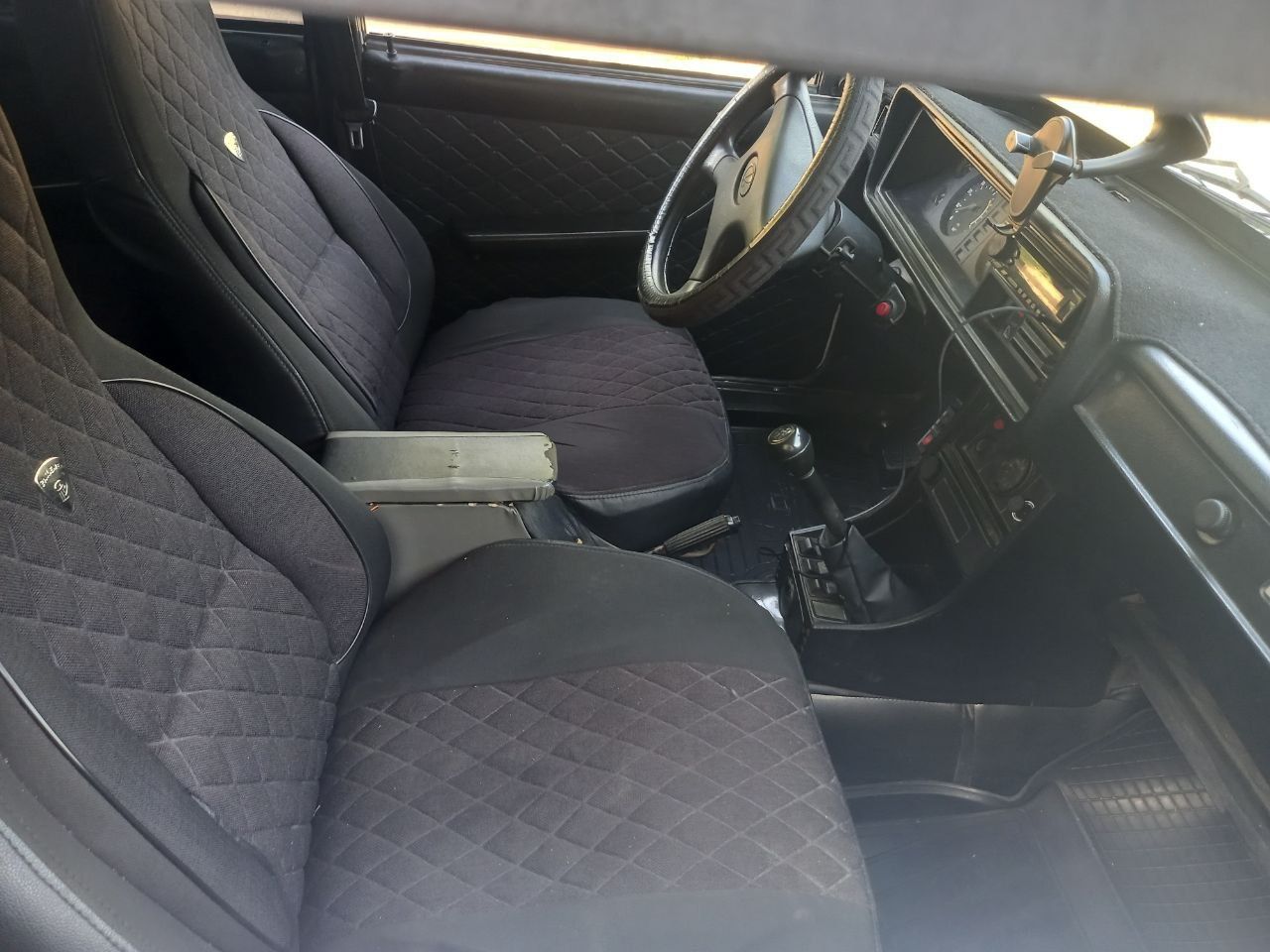 Vaz 2107 sotiladi
