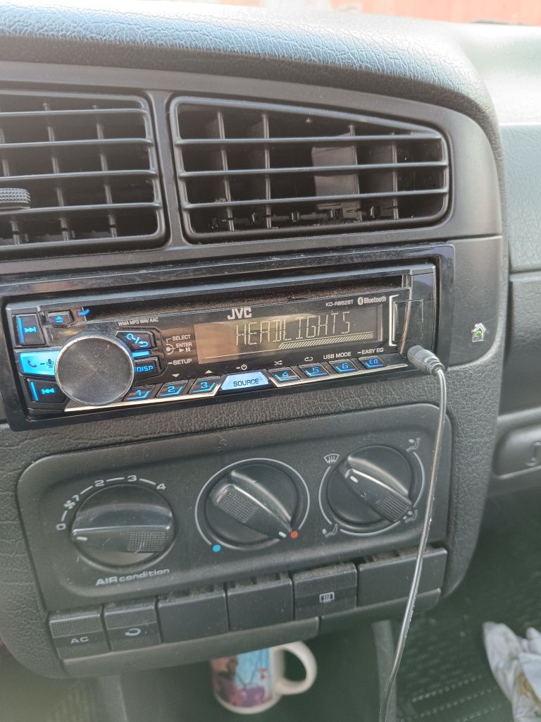 Jvc r862bt și Alpine cde 112ri cd playere auto