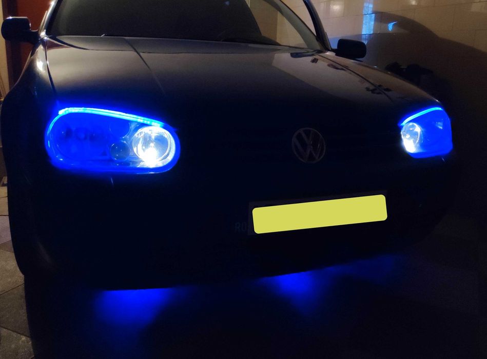 VW Golf 4 Electric Blue, an 2003, 1.6 16V. SPECIAL.