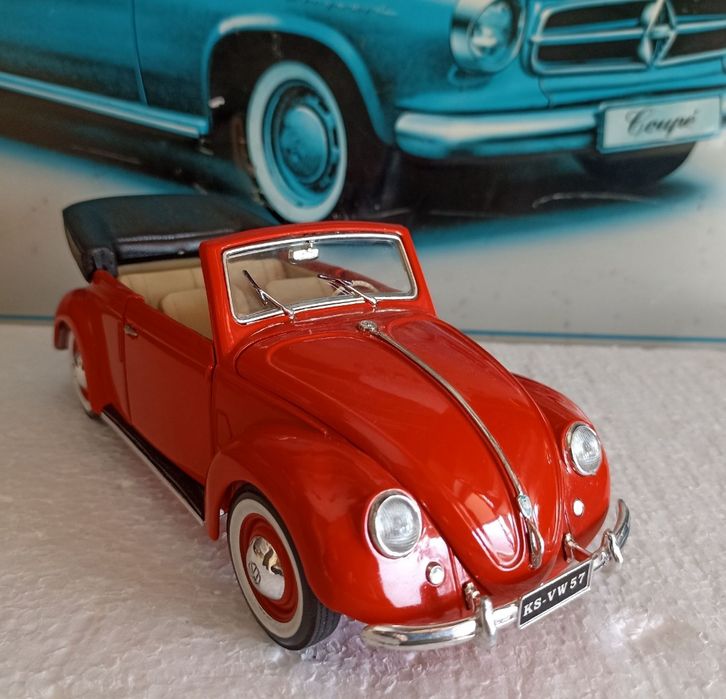 Volkswagen 1951
Scara 1:18
Maisto

Pozele reflectă realitatea. Se vind