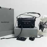 BALENCIAGA, Le Cagole Черная кожаная сумка на плечо мужская
