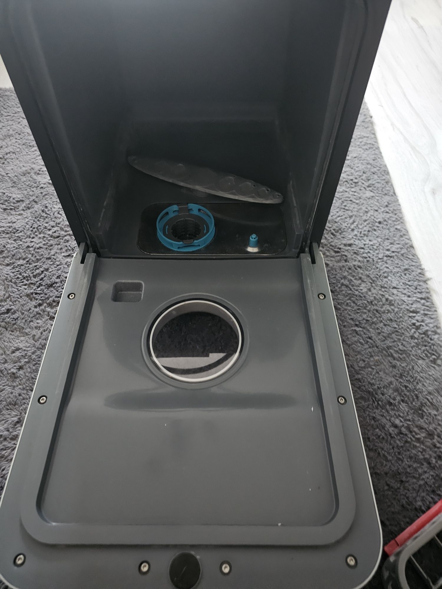 Masina de spalat vase compacta