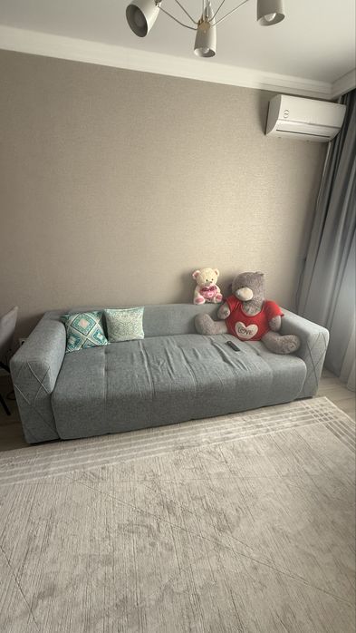 Продам бу диван, длина 2,4м, ширина 95 см.