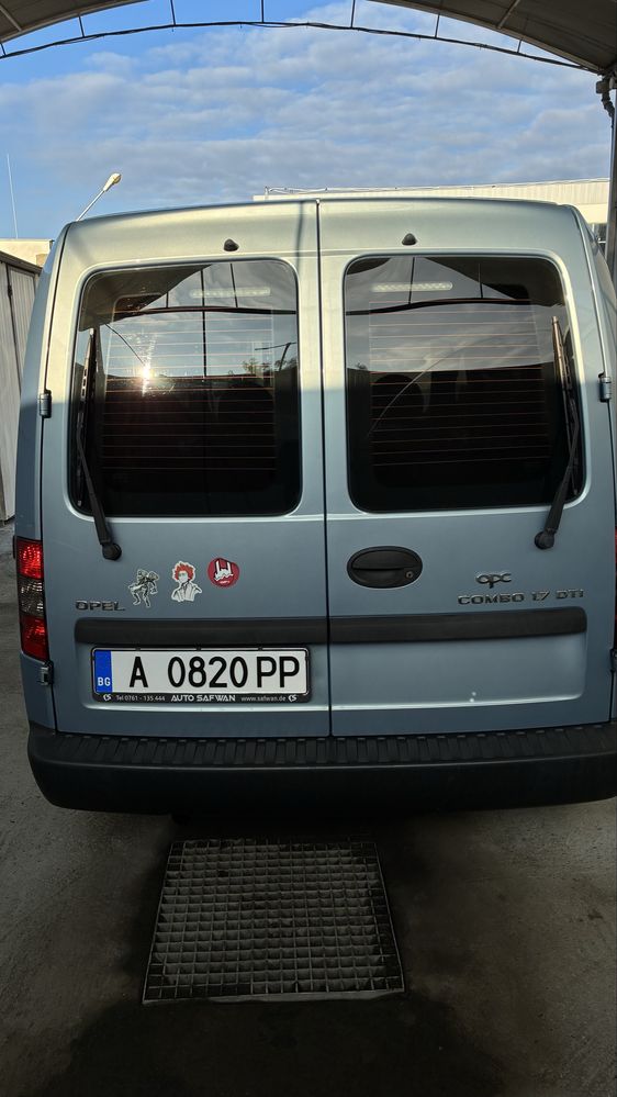 Продава се Opel Combo С