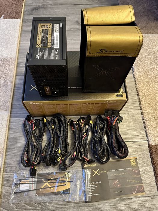 Sursa Seasonic X-series 660W Gold Full Modulara