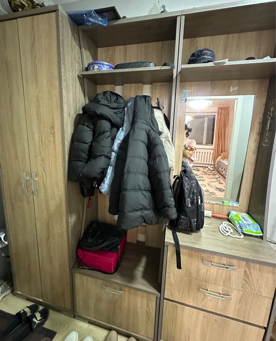Продаю шкаф прихожи