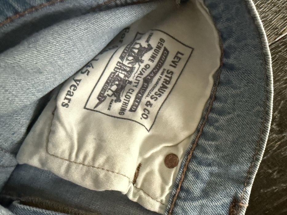 Blugi Levi’s Premium