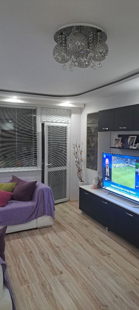Продава се Тристаен апартамент в Търговище, Център - 91 кв.м за 1065 €/кв.м - Снимка #12