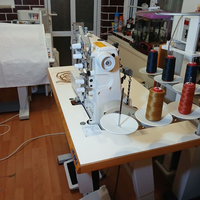 Masina de cusut JUKI typ uberdeck cu 3 ace 5 fire