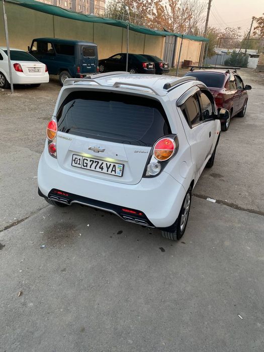 2011 yl spark sotladi