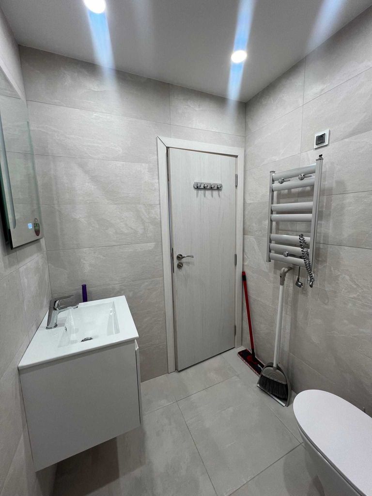 Дава се под наем Тристаен апартамент в София, Дървеница - 106 кв.м за 970 € - Снимка #3