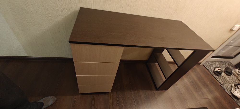 Стол письменный, компьютерный